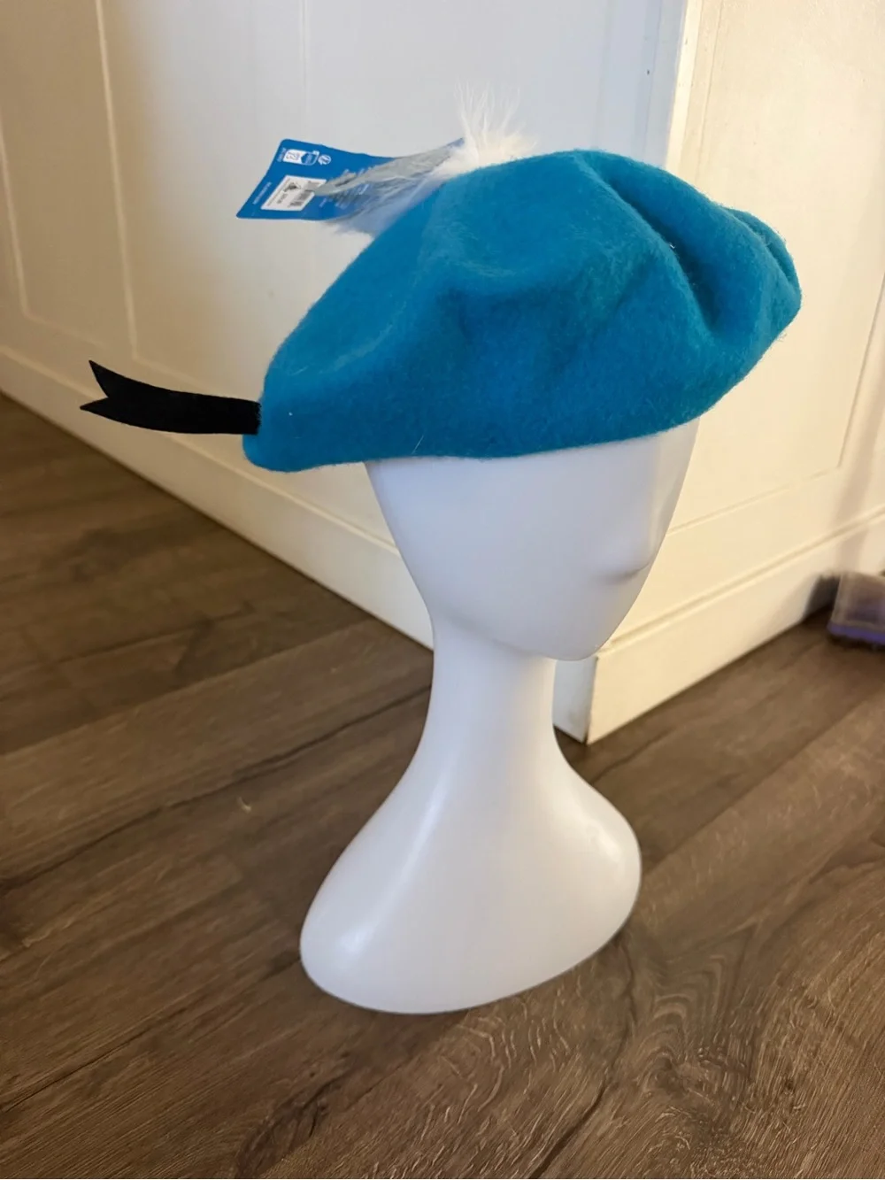 Disney Donald Duck Beret Hat 90th Anniversary Blue Disneyland Parks White New